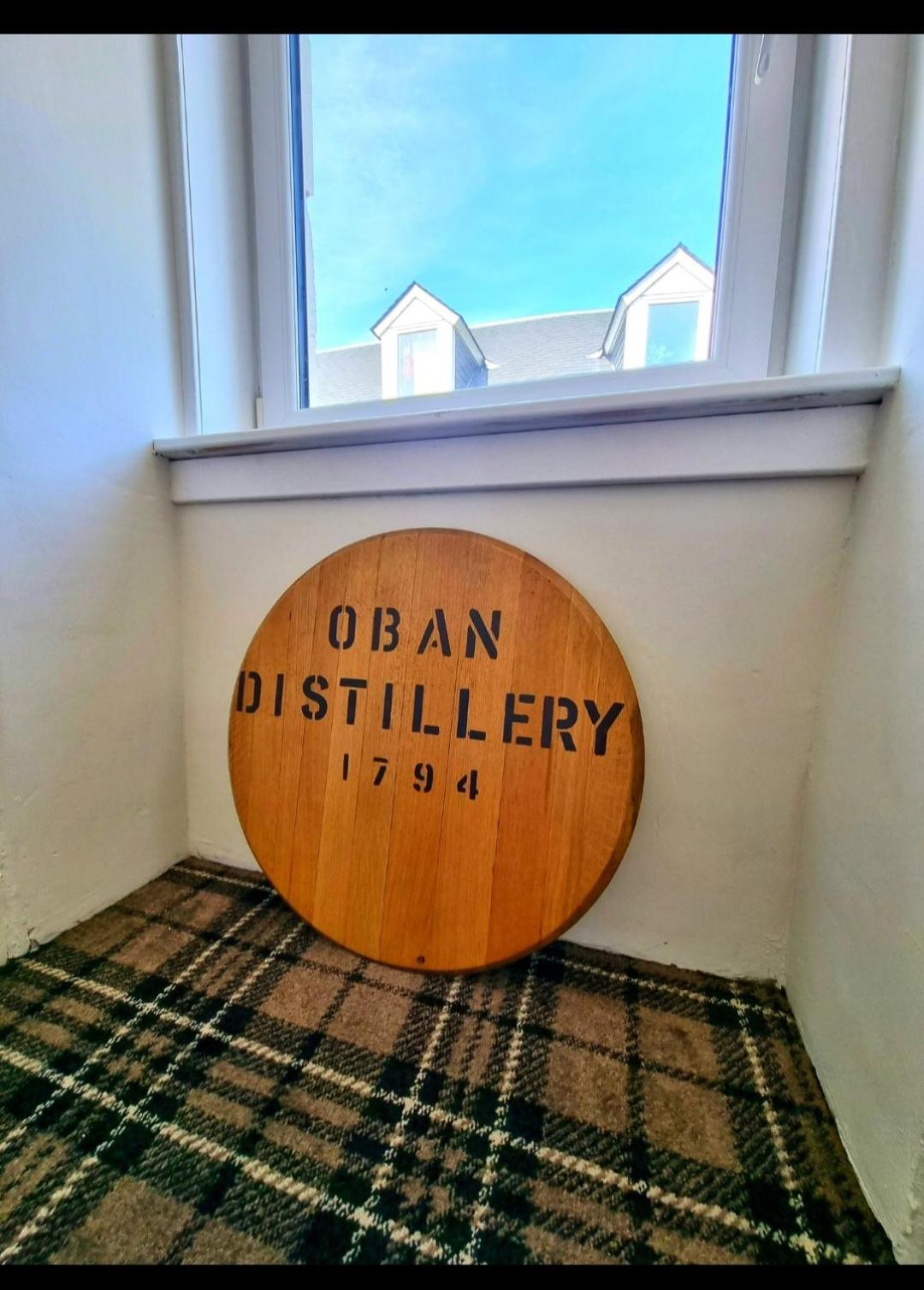 The Distillers Den Oban Exterior photo
